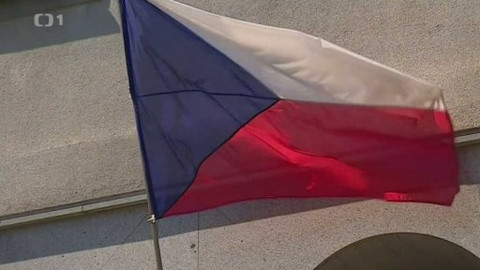 100 let státní vlajky - Jak správně vyvěsit vlajku
