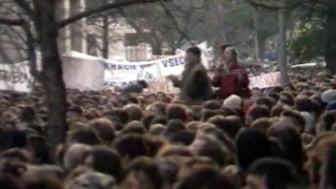 Albertov 16:00 - Rekapitulace událostí od 17. listopadu 1989