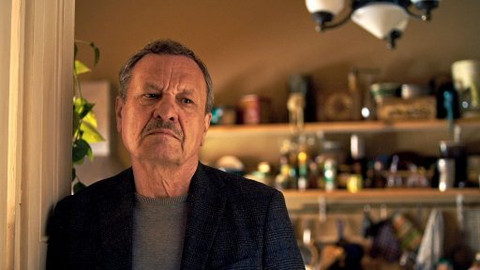 Muž se zaječíma ušima - Trailer