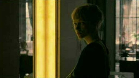 Kráska v nesnázích - Trailer