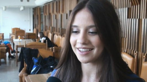 Souboj seriálů - Babička na inzerát vs. Sedmerák