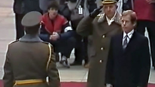 Albertov 16:00 - Volba prezidenta ČSSR Václava Havla