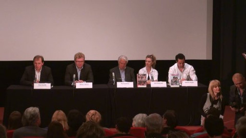 Zdivočelá země - Tisková konference