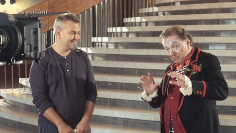 Možná přijde i charita - Bariéry očima slavných