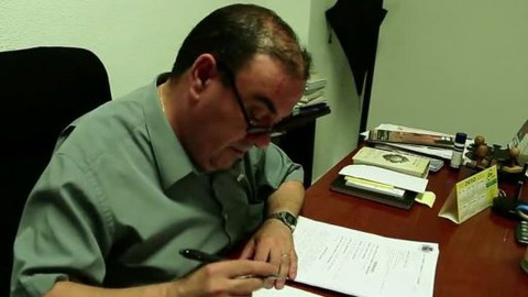 Proč chudoba? - New Poor / Paco's Debt (Justin Weber / Španělsko)