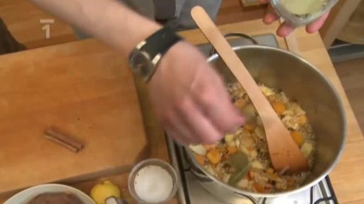 Rajská omáčka s vařeným hovězím masem