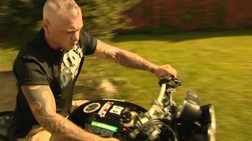 Josef Šiler - kaskadér, motorkář a instruktor