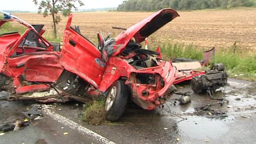 Vážná nehoda mezi Hradcem Králové a Chlumcem nad Cidlinou
