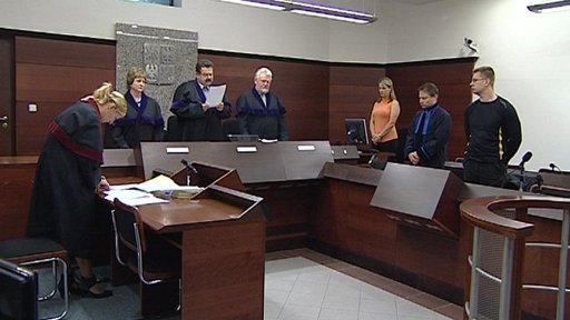 6 let vězení za sexuální zneužívání 13 a 14 letých dívek.