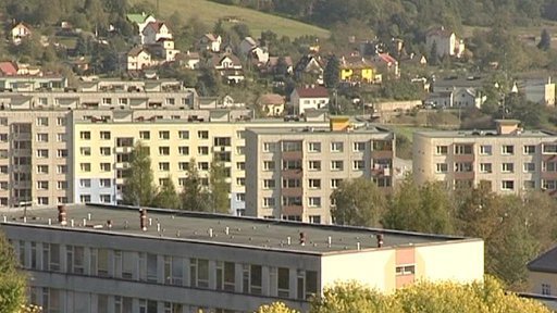 Policie zatím stále pátrá po pětici Romů, kteří v pátek zranili dva muže na sídlišti Mojžííř v Ústí nad Labem