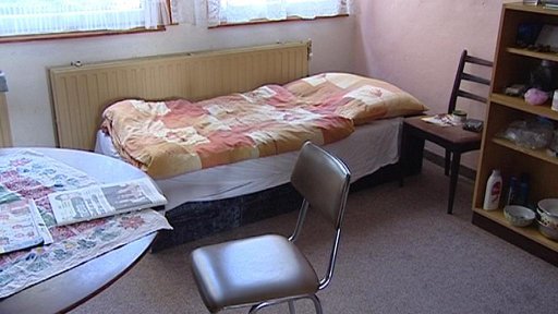 Sociální pracovníci kritizují systém vyplácení sociálních dávek v Jihlavě