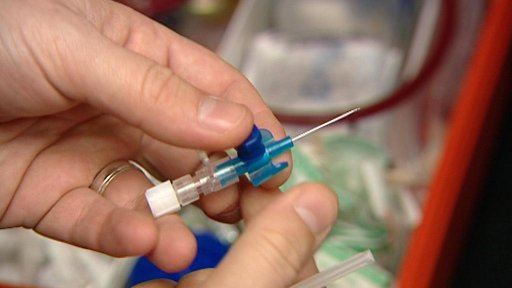 Policie bude prověřovat selhání v karlovarské záchranné službě