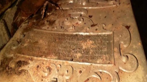 Historici ve vší tajnosti odhalili a prozkoumali celou rožmberskou hrobku ve Vyšším Brodě