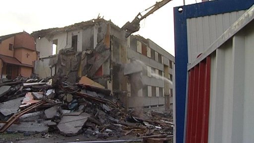 První panelák jde k zemi kvůli vzhledu