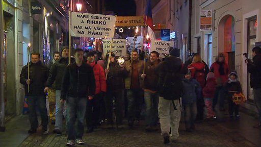Lidé demonstrují v Příbrami