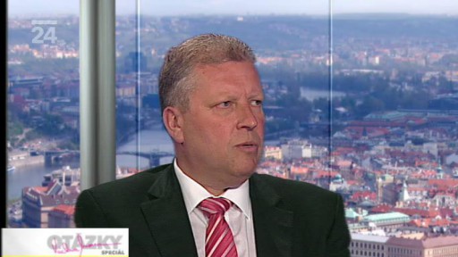 Jiří Besser (TOP 09), ministr kultury; Vítězslav Jandák (ČSSD), bývalý a stínový ministr kultury; Miroslava Němcová (ODS), předsedkyně Poslanecké sněmovny, 1. místopředsedkyně strany