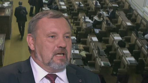 Pokračování debaty z 1. hodiny pořadu