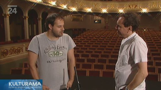 S Xindlem X o Cyranovi v Divadle na Vinohradech