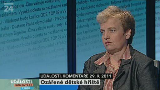 Ozářené dětské hřiště