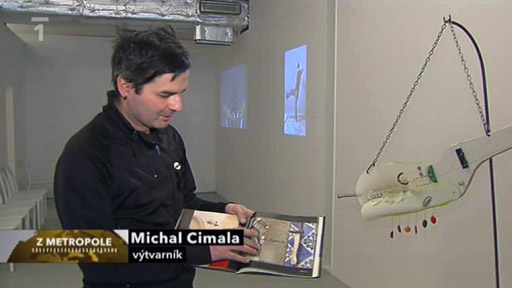 Bizarní hudební nástroje v galerii DOX