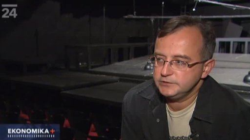 Sonda: Dá se vydělat provozem divadla?