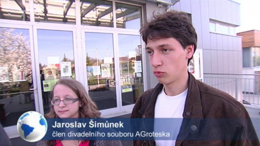 Divadelní píseček