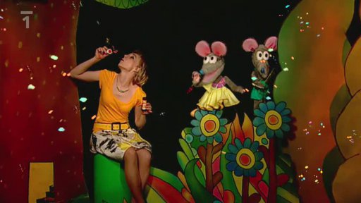 hra s bublifuky pokračuje, Klára a Tryskomyšky se loučí.