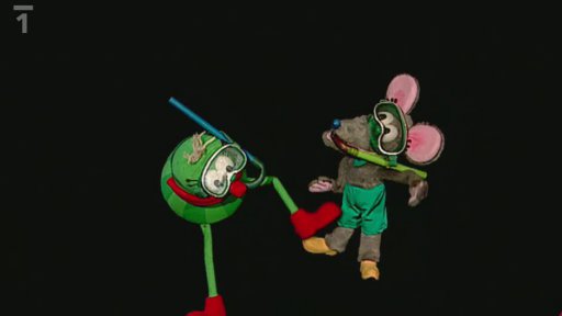 Klárka, Muf a Tryskáček se rozhodli, že vykouší potápění stejně jako Mach a Šebestová.