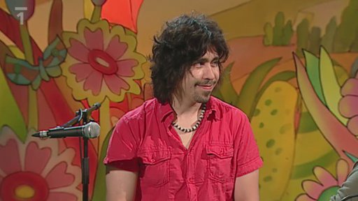 Klárka a její předprázdninový host Martin Písařík s kapelou Akustik.