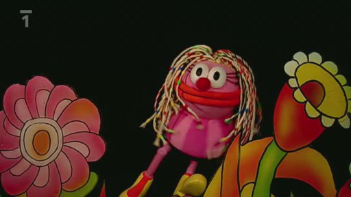 Fámula se lekne draka.