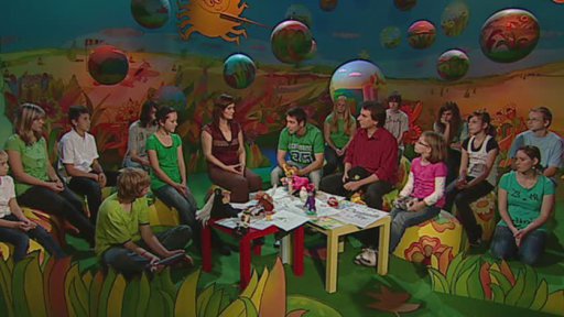 Martin pokračuje v rozhovoru s Cyrilem Podolským a dětmi ze ZŠ v Deštné. Ukázka z dětmi vytvořeného dvd filmu. Martin informuje o Anifestu.