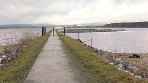 Protikorupční policie: hladinová záchranná služba na Lipně zneužila evropské dotace.