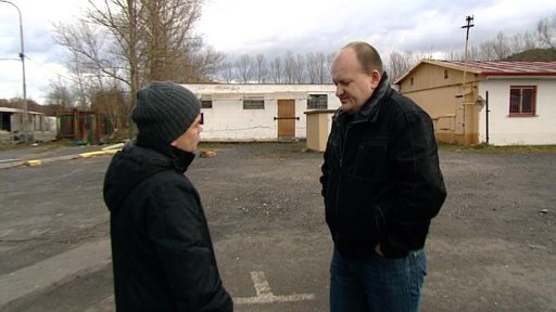 Bývalého ředitele umělecké školy v Karlových Varech policisté obvinili z podvodu