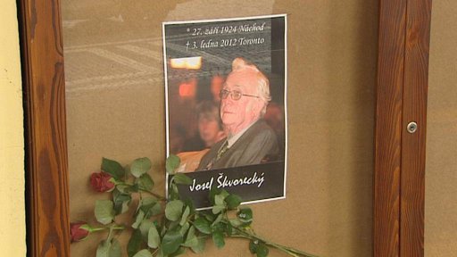 Náchod vzpomíná na Josefa Škvoreckého