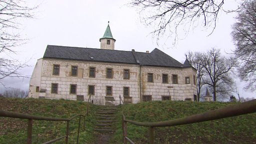 Otazníky nad budoucností zámku v Přerově nad Labem