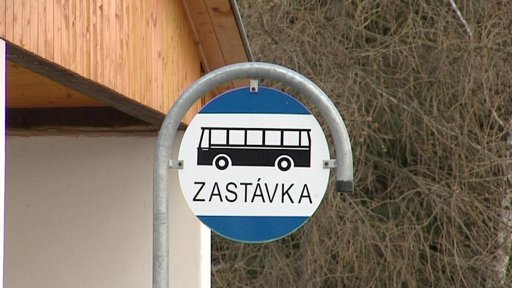 Jízdní řády v Pardubickém kraji nefungují, tvrdí starostové některých obcí.