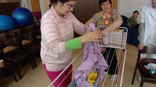 Karlovarský kraj začne stěhovat klienty z ústavů