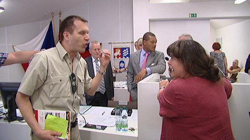 Protest proti prodeji obecních bytů v Praze 6