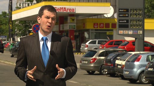 Pohonné hmoty začínají zlevňovat