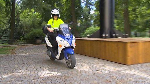 Chomutov posadil strážníky na elektrické skútry