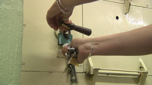 David Rath má ode dneška zmírněný režim ve vazební věznici.