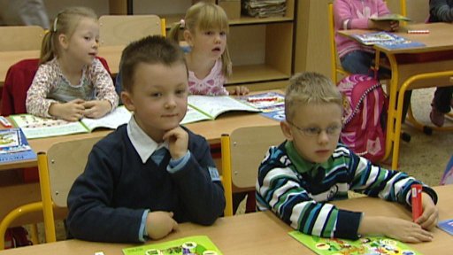 Ministerstvo školství ruší příspěvek na pomůcky prvňákům - takzvané pastelkovné.