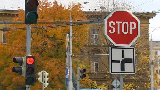 V Jihočeském kraji je přes tři tisíce poškozených a zbytečných značek