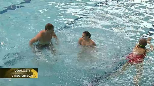 Pražané berou sportoviště útokem