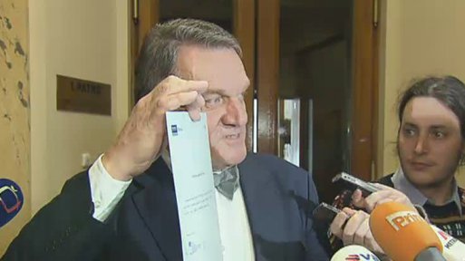 Hledání viníka exekuce na Prahu