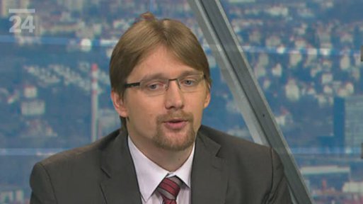 Pokračování debaty z 1. hodiny pořadu