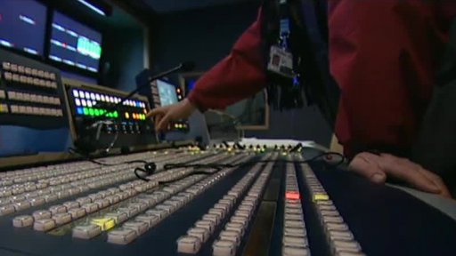 Konec hlasité reklamy v televizi