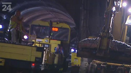 Oprava výhybky v metru