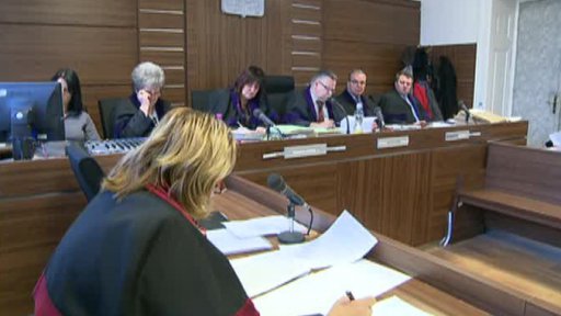 Kotrouš u soudu přiznal přijetí úplatku