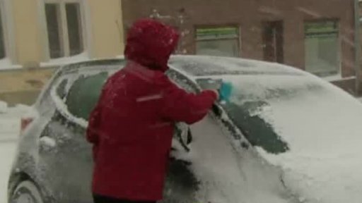 Sníh komplikuje dopravu